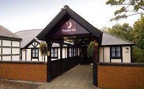 Premier Inn Manchester - Swinton